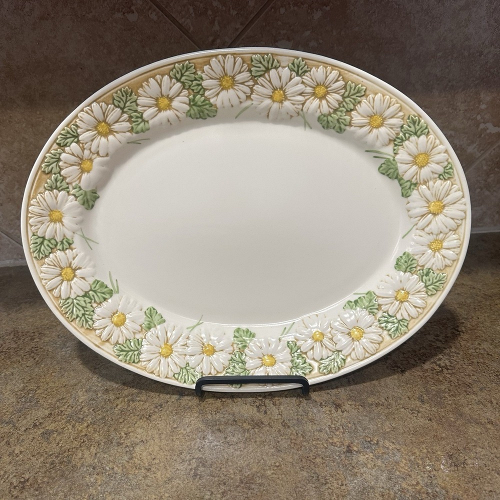 Vintage 1960's Poppytrail Metlox Sculptured Daisy 14" Oval Serving Platter